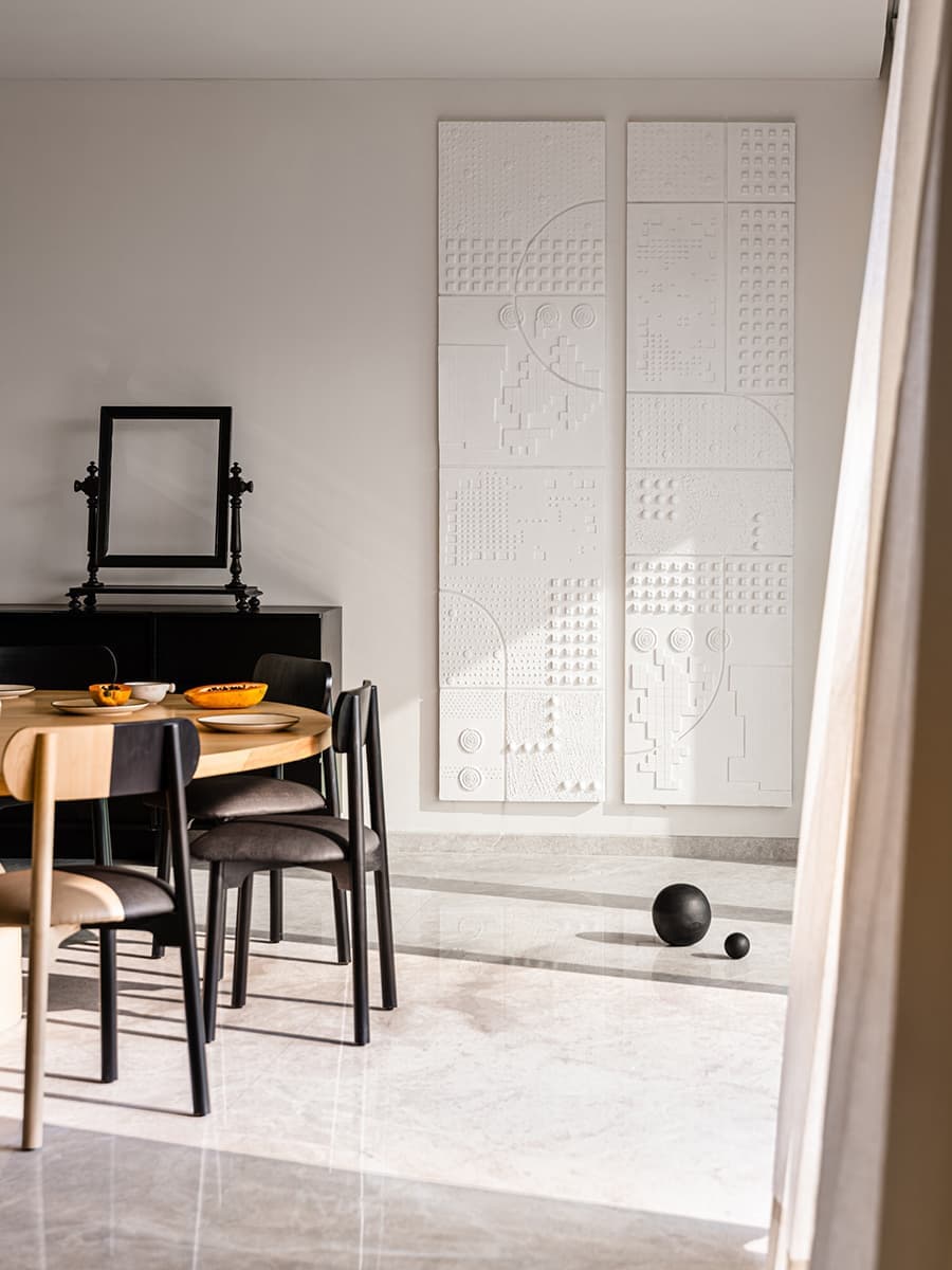 Просторные апартаменты с авангардными элементами в Индии – проект студии The Act of Quad