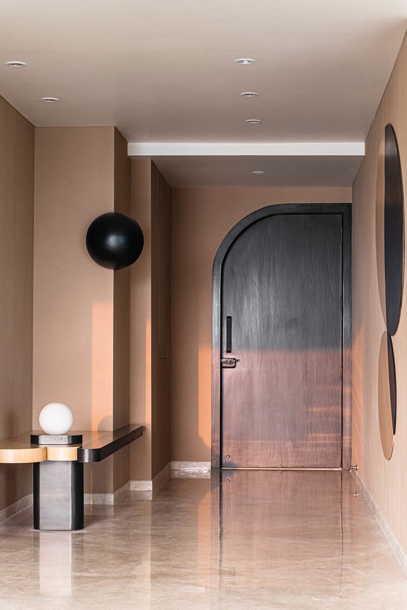 Просторные апартаменты с авангардными элементами в Индии – проект студии The Act of Quad