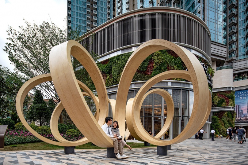 Инсталляция Пола Кокседжа в Гонконге