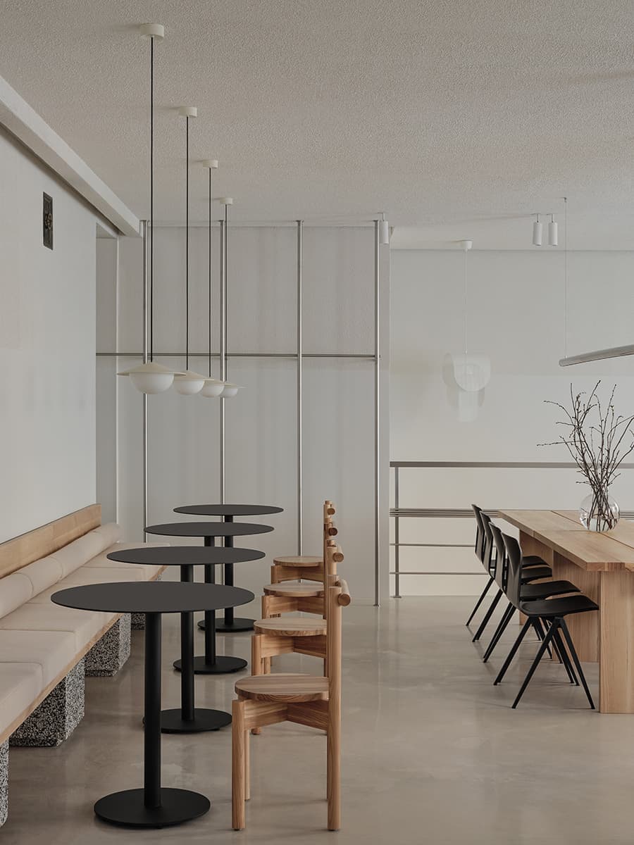 Кофейня в историческом особняке – проект студии Antwe