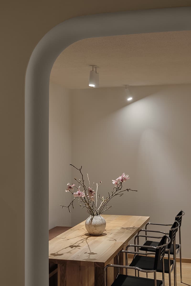 Кофейня в историческом особняке – проект студии Antwe