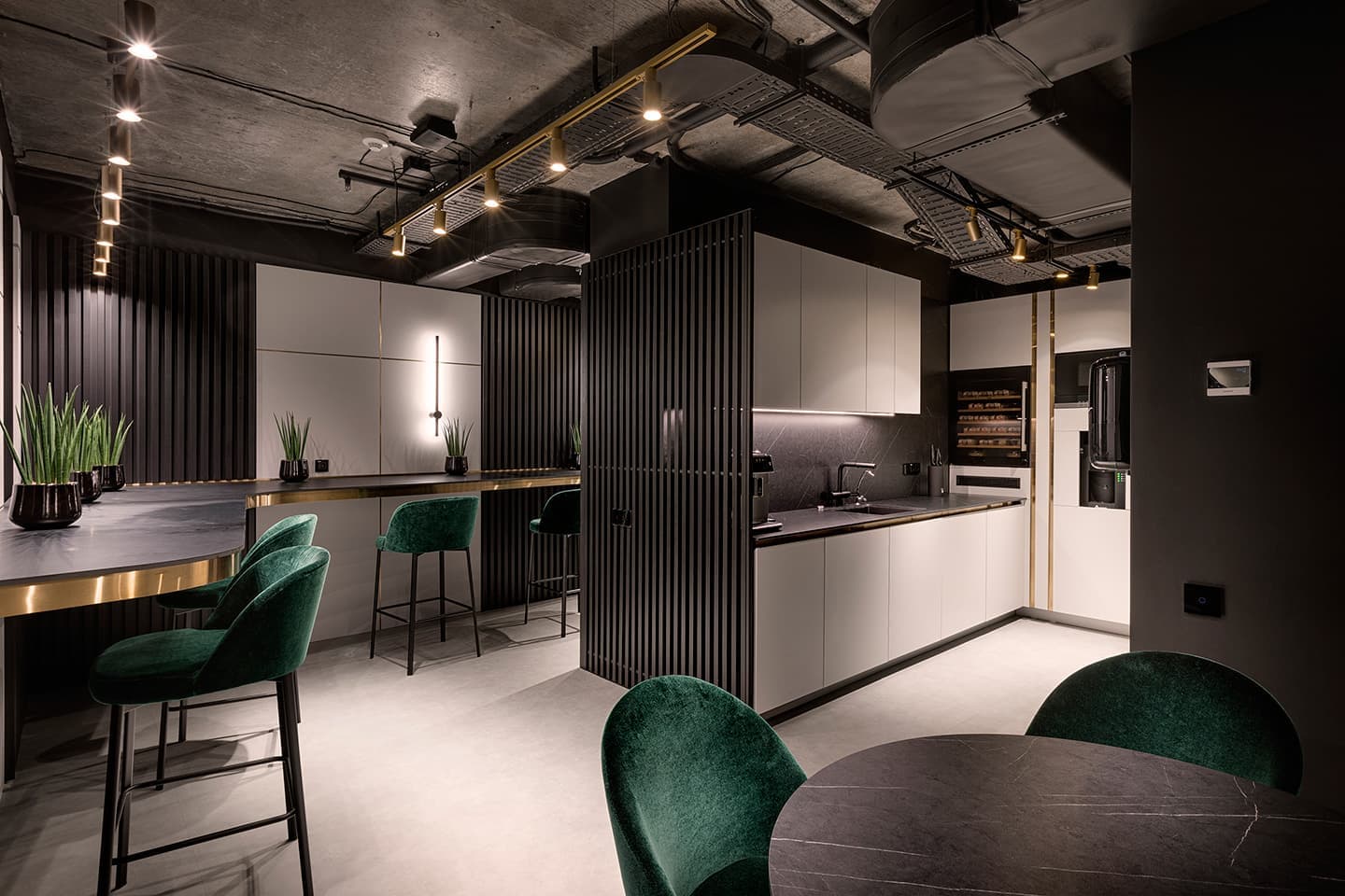 Новый коворкинг продуктовой компании – проект студии ZIKZAK