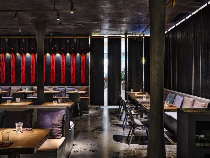 Наталья Белоногова. Интерьер ресторана «Жирок». Фото: Дмитрий Журавлев