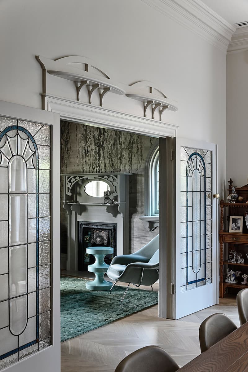 Театральный интерьер дома в Мельбурне – проект Kennedy Nolan