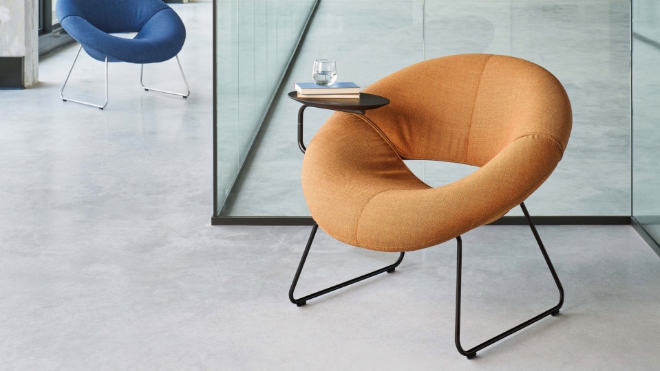 Новое кресло Мартина Баллендата и бренда Leolux LX для «отдыха и безделия»
