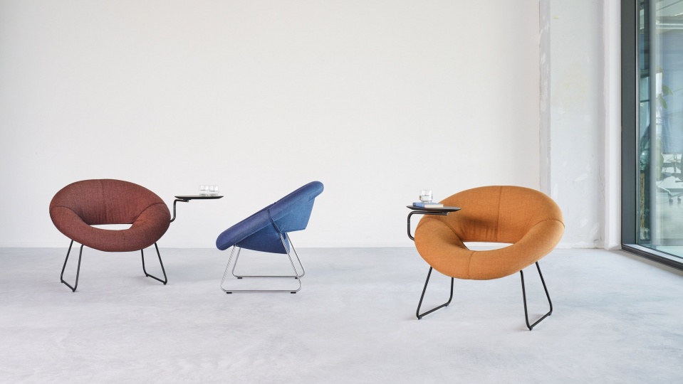 Новое кресло Мартина Баллендата и бренда Leolux LX для «отдыха и безделия»