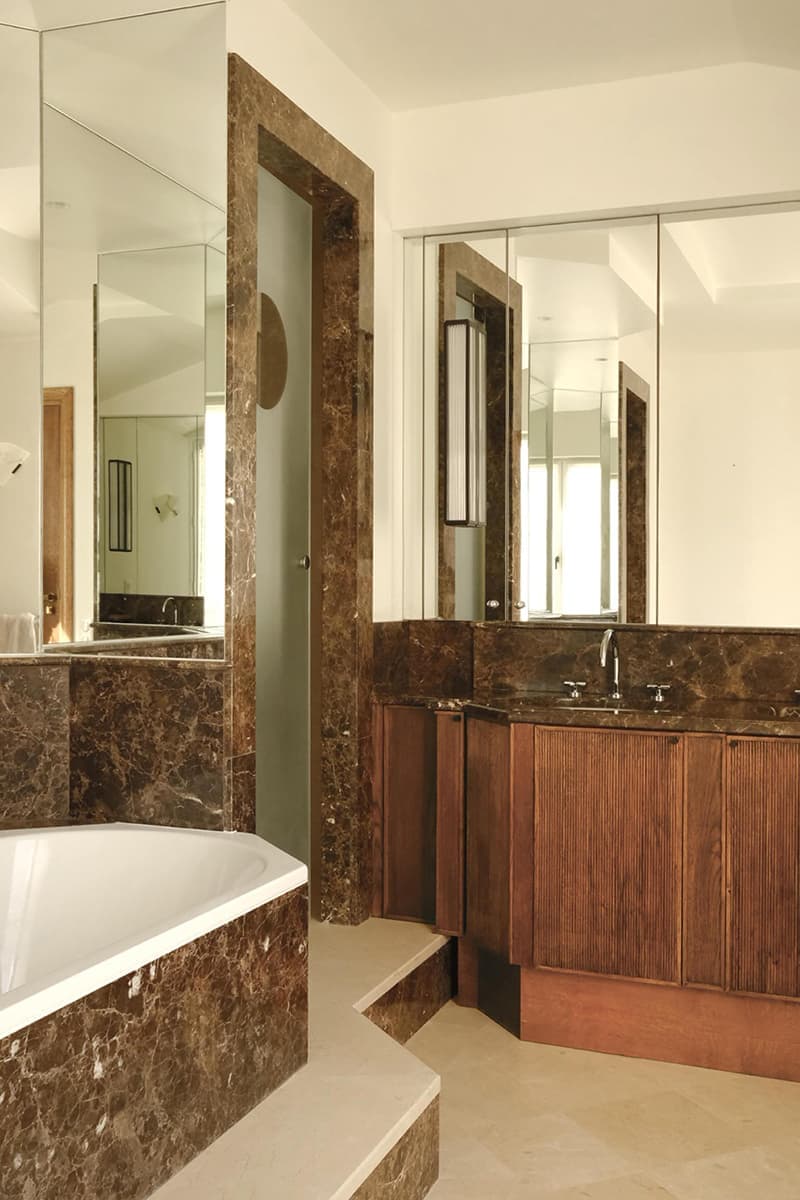 «Плавающая во времени» квартира 1930х годов – проект французской студии Hauvette & Madani