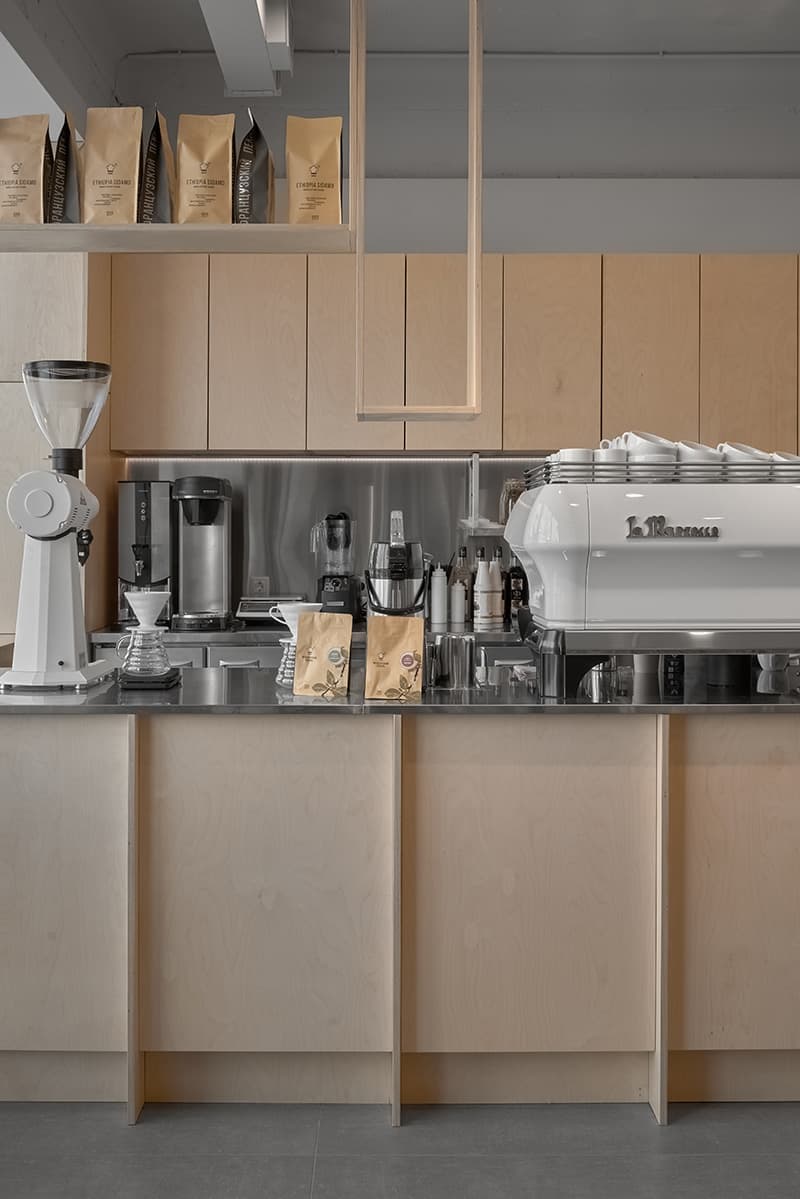 «Плавающая во времени» квартира 1930х годов – проект французской студии Hauvette & Madani