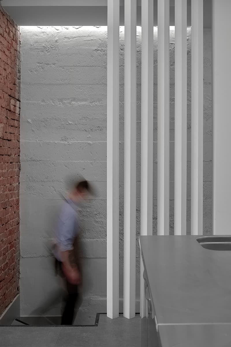 «Плавающая во времени» квартира 1930х годов – проект французской студии Hauvette & Madani