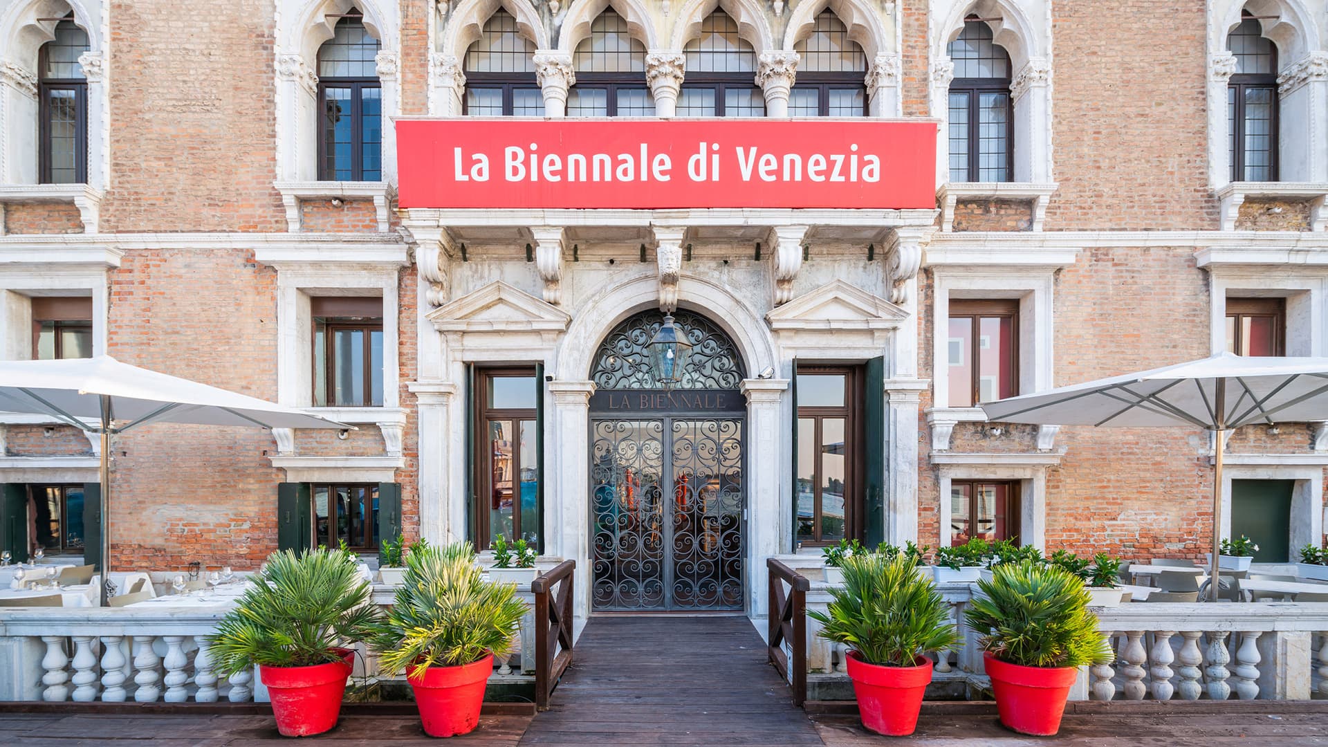 Размышления о co-living, здания как экосистемы и другие проекты на Венецианской биеннале: дневники Анны Сысоевой