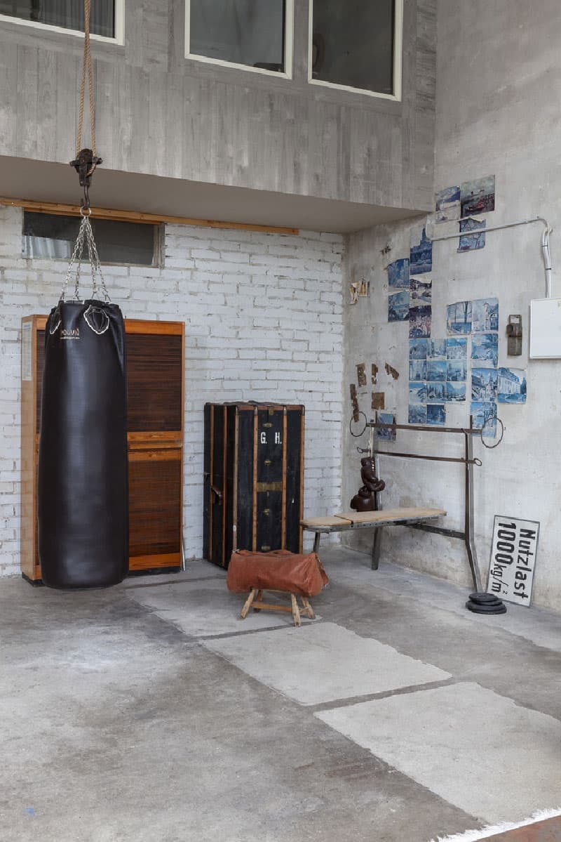 Художественная студия внутри заброшенной фабрики – проект архитектора Эвелины Макоса