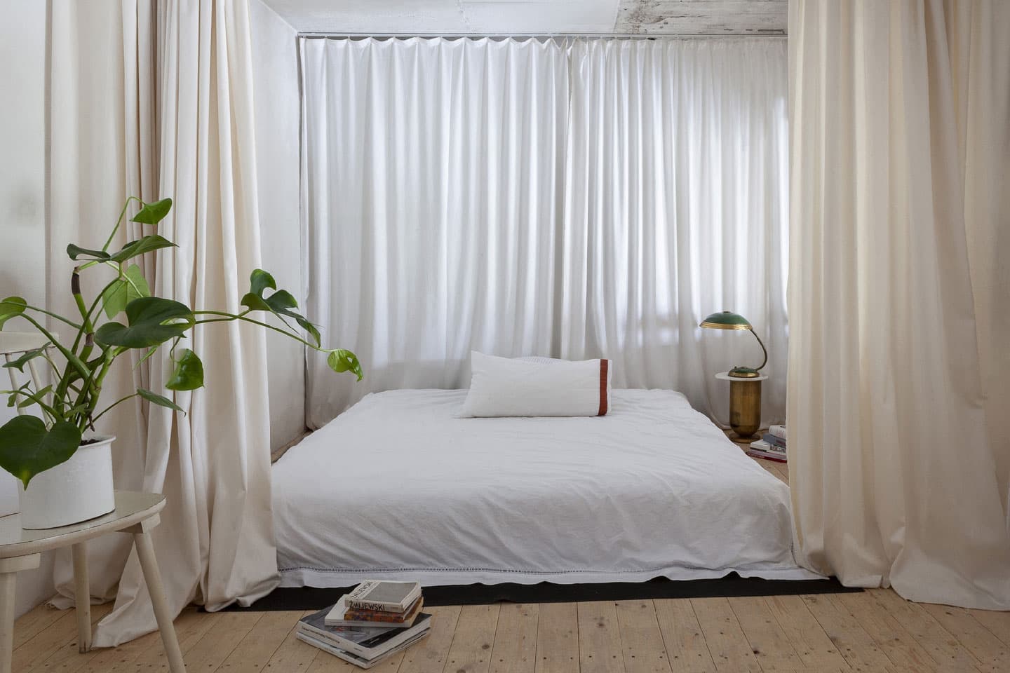 Художественная студия внутри заброшенной фабрики – проект архитектора Эвелины Макоса