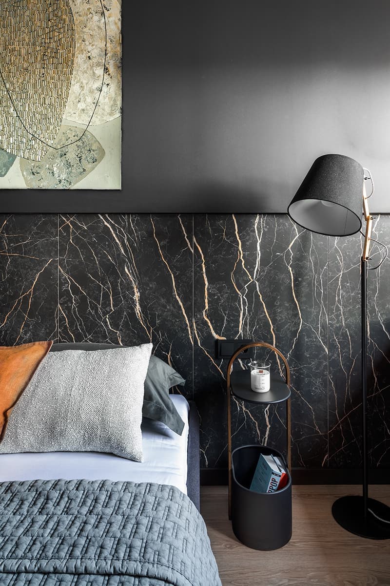 Искусство, декор и зонирование в небольшой московской студии – проект команды дизайн-бюро KIDZ