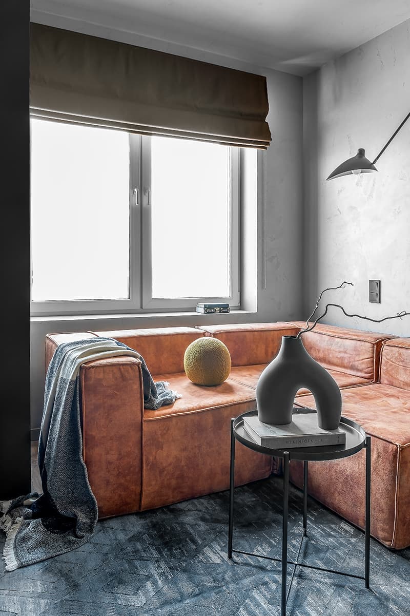 Искусство, декор и зонирование в небольшой московской студии – проект команды дизайн-бюро KIDZ