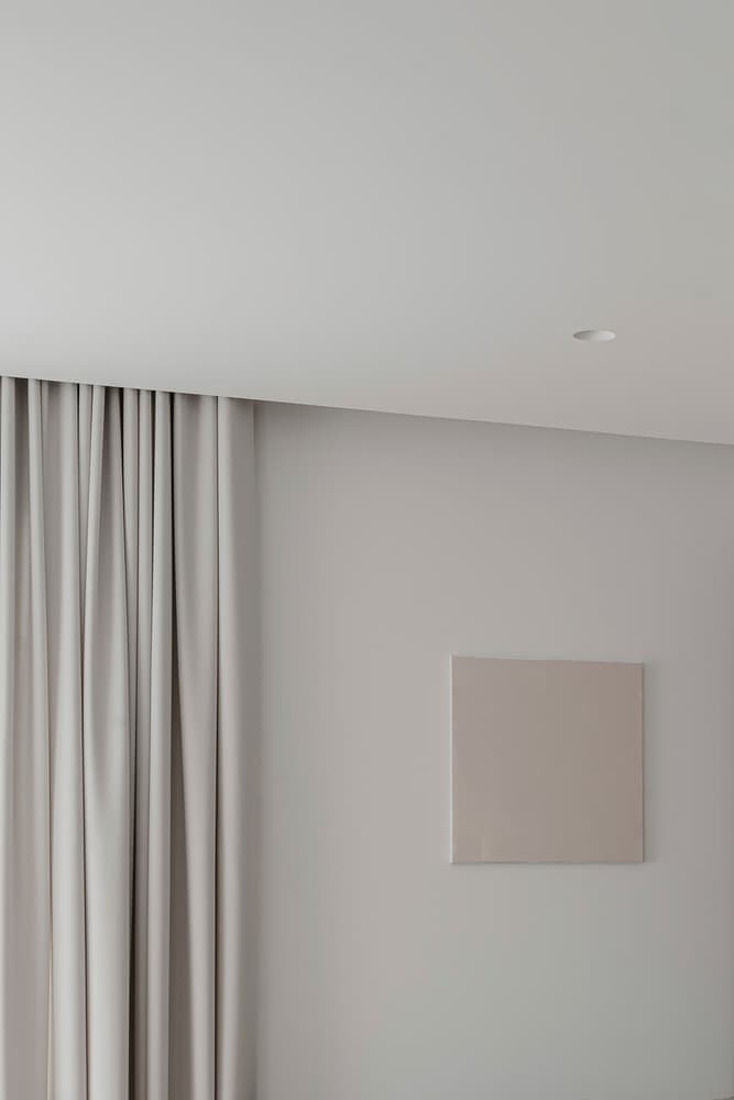 Аскетичный интерьер компактной квартиры в Польше – проект дизайн-бюро ACOS