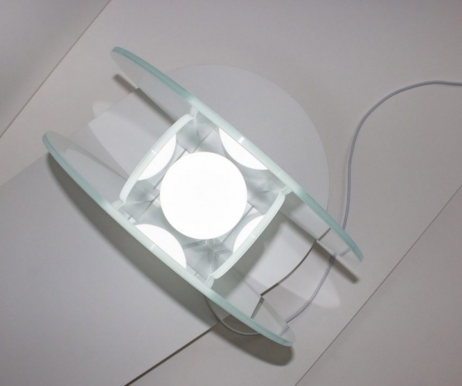 Дин Нортон создал лампу, которая борется со стрессом и одиночеством