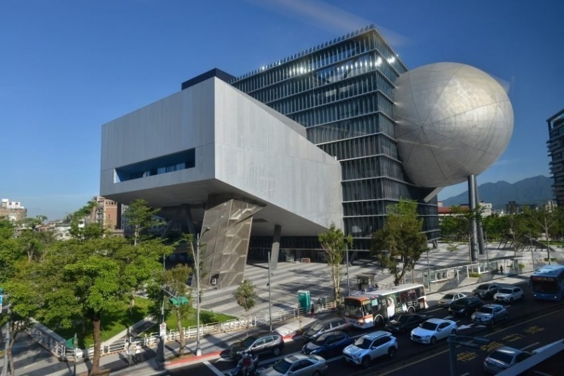 OMA показали первые фотографии строящегося Taipei Performing Arts Center