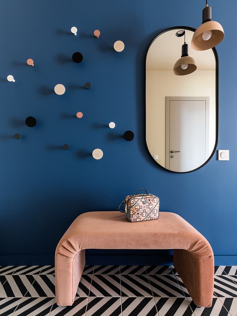 Красочный интерьер с розовой кухней – проект Екатерины Успенской