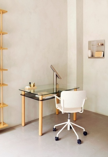 Note Design Studio и Fogia создали многофункциональную коллекцию стульев