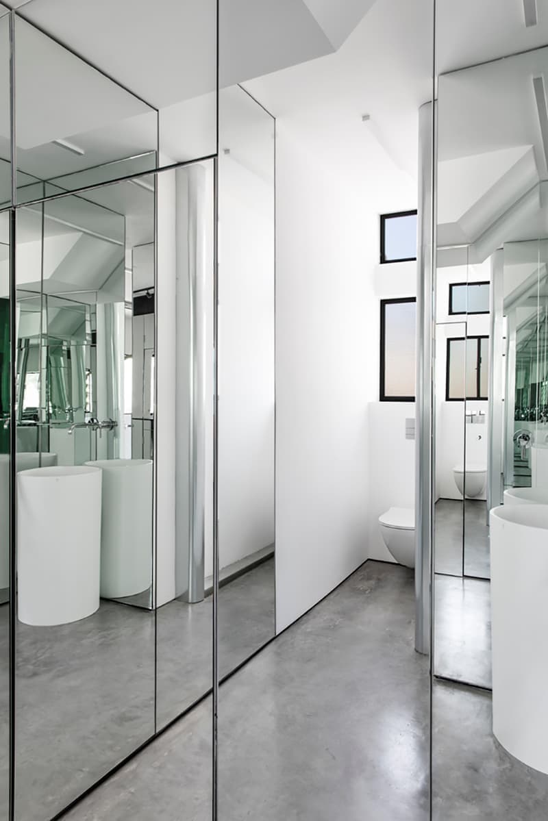 Зеркальный интерьер с индустриальными элементами – проект дизайнера Яэля Перри