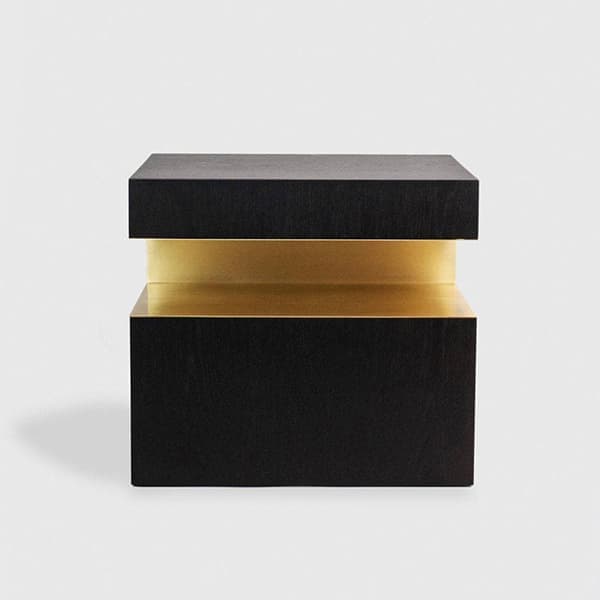 Прикроватный столик HMD