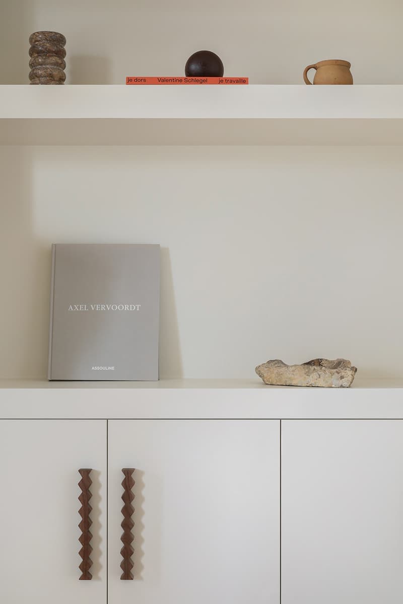 Эргономичная планировка уютной квартиры в Париже – проект Heju Studio