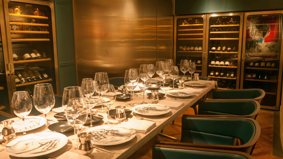 Интерьер французского ресторан и лаунж-бар Bibo в Гонконге