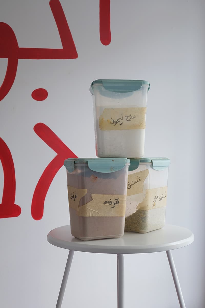 Геометрическая абстракция и яркие оттенки в интерьере кафе «Абу-Гош» – проект STUDIO SHOO