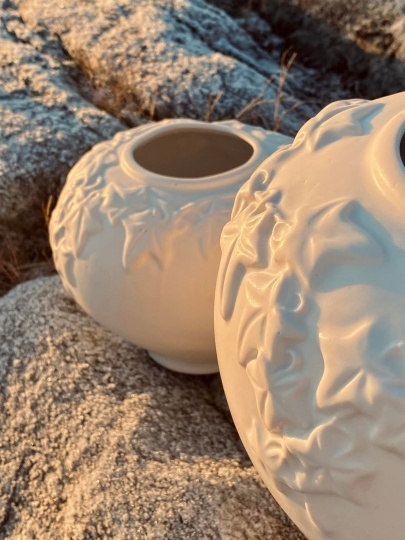 Дизайнер Катя Карлинг и флористический бренд LoraShen создали коллекцию керамики