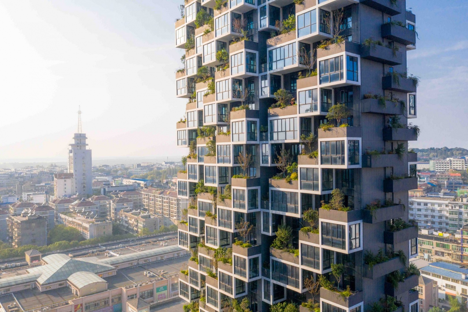В Китае открылся первый комплекс Vertical Forest по проекту Stefano Boeri Architetti