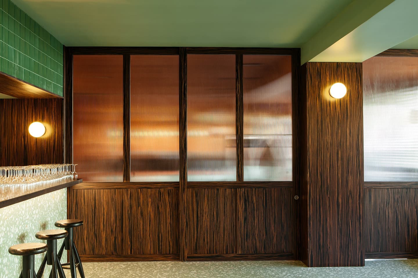 Ресторан в стиле калифорнийской закусочной – проект Atelier Sérgio Rebelo