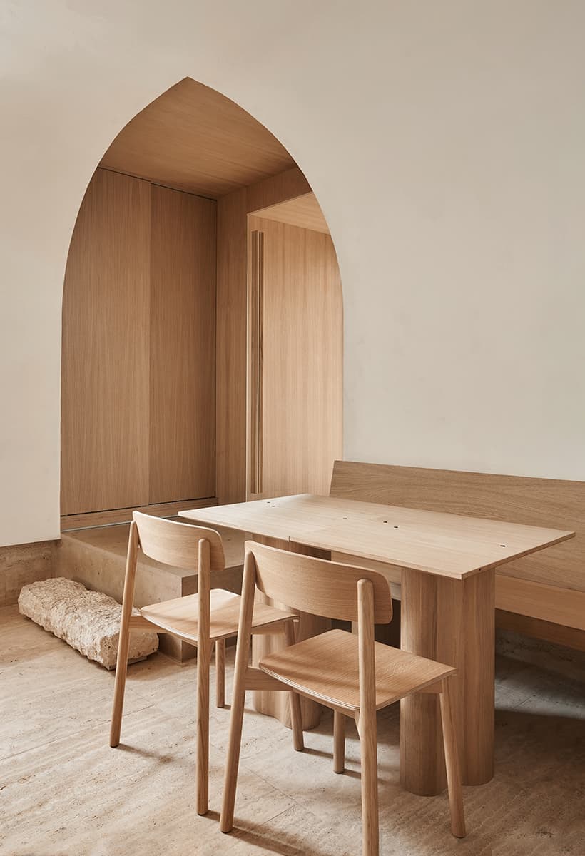 Ресторан в стиле католической церкви – проект DA Bureau