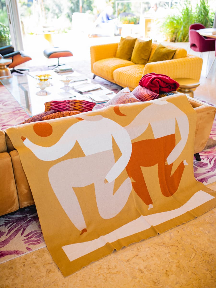 Мебель и декор из папье-маше: потенциал бумажной массы в дизайне