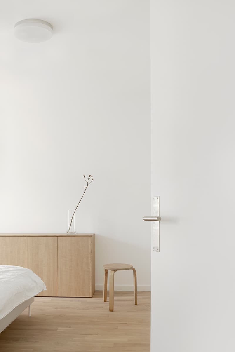 Лаконичный интерьер для пары из Минска – проект бюро Radical Passive