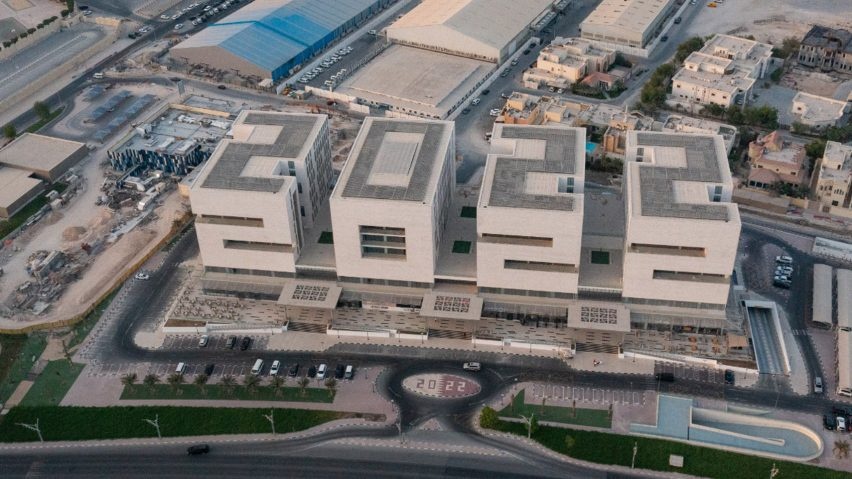 Архитектор из Катара спроектировал здание в форме 2022 года