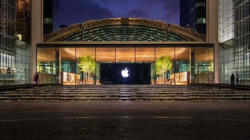 Новый Apple Store в Абу-Даби по проекту Foster + Partners