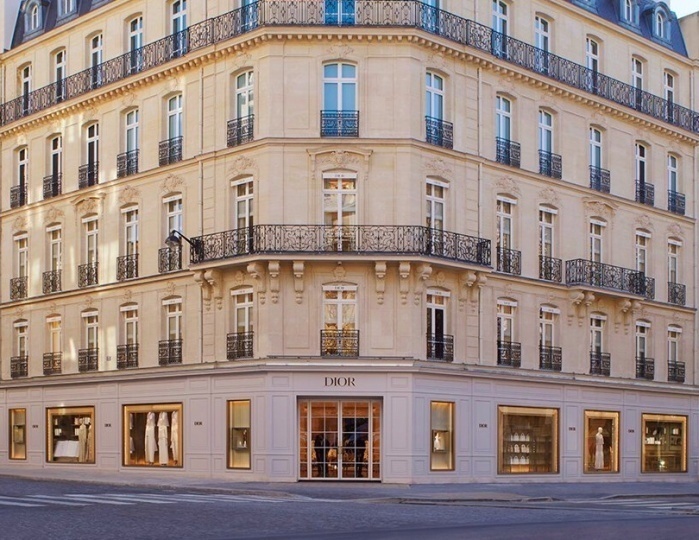 В Париже открылся обновленный магазин Dior по проекту Питера Марино