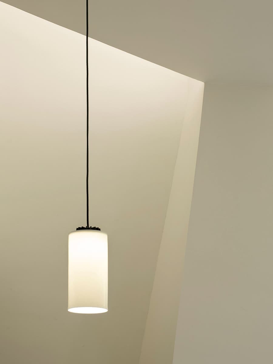 Многофункциональная кухня в старинной испанской квартире – проект Sotelo Margalef Arquitectes