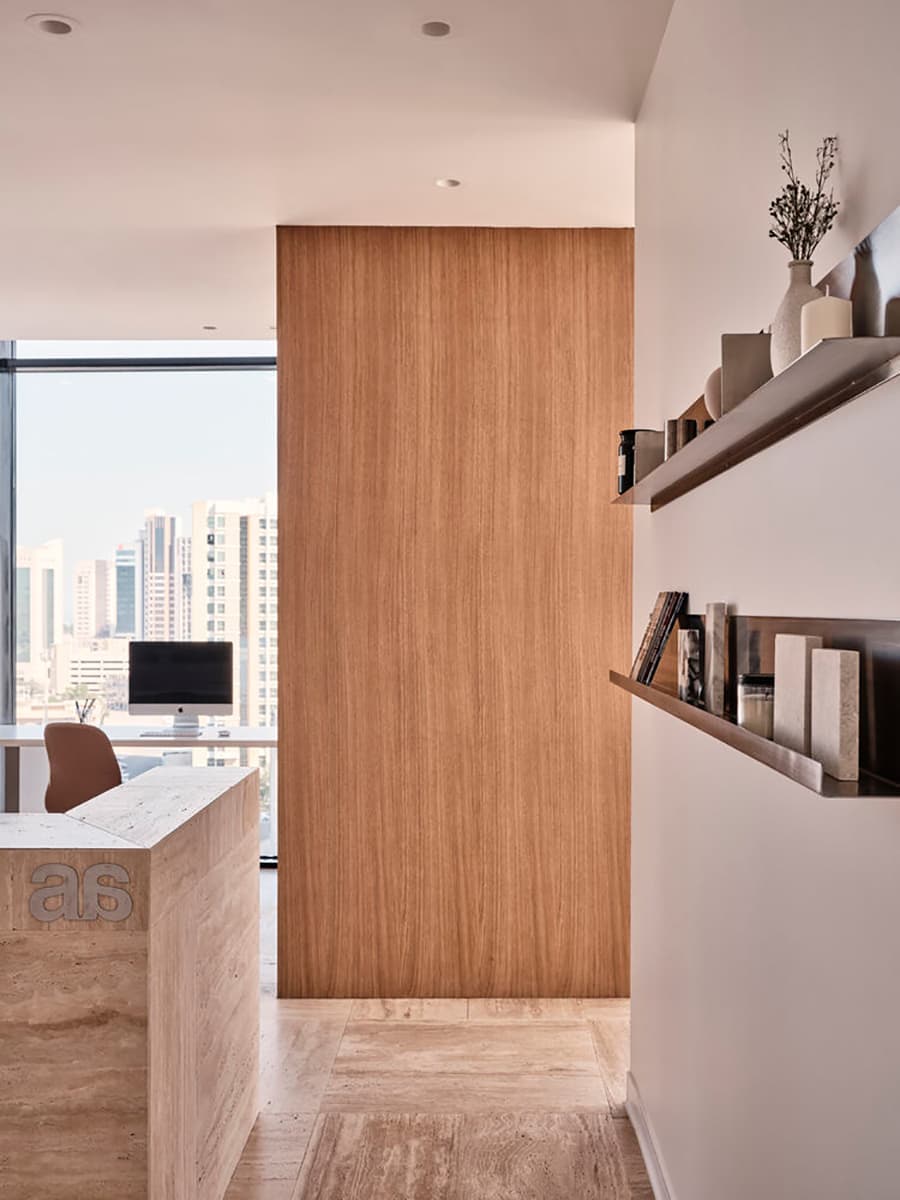 Изобилие натуральных материалов в интерьере современного офиса – проект A+A Studio