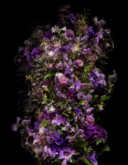 Макото Азума создал цветочные скульптуры для Dior Parfums
