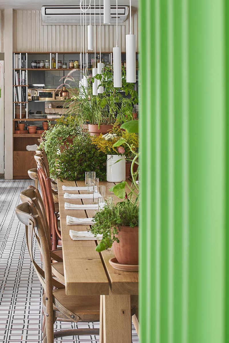 Шарм деревенского быта в интерьере питерского поп-ап ресторана – проект DA bureau