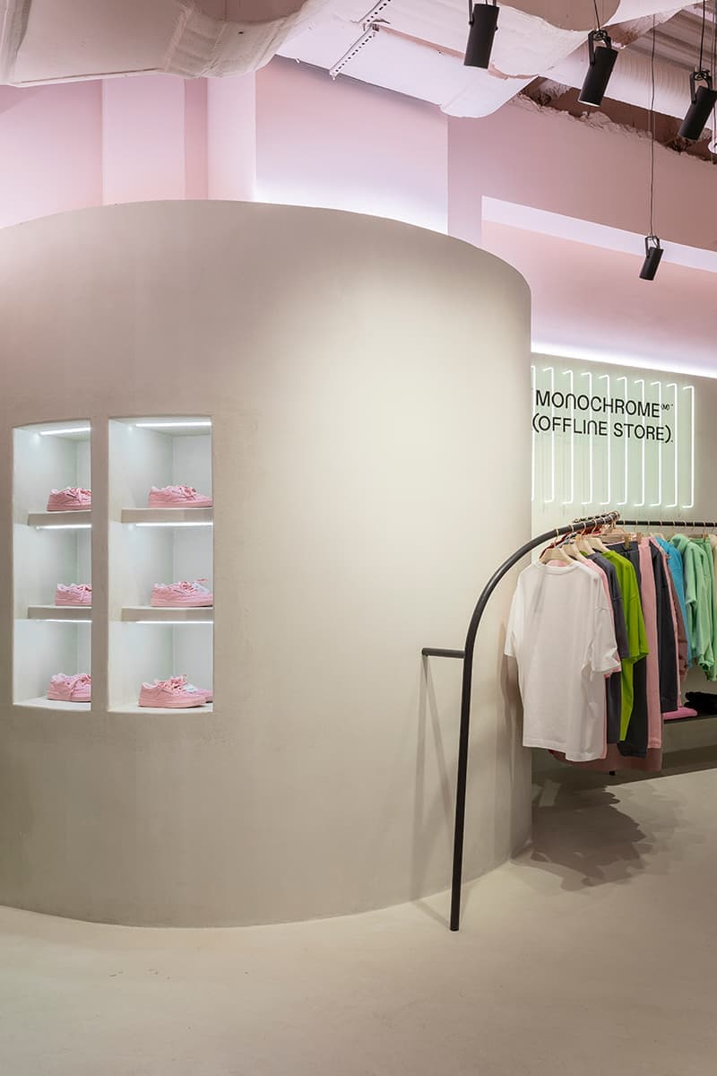 Конфетный интерьер шоурума Monochrome – проект Room Design Buro