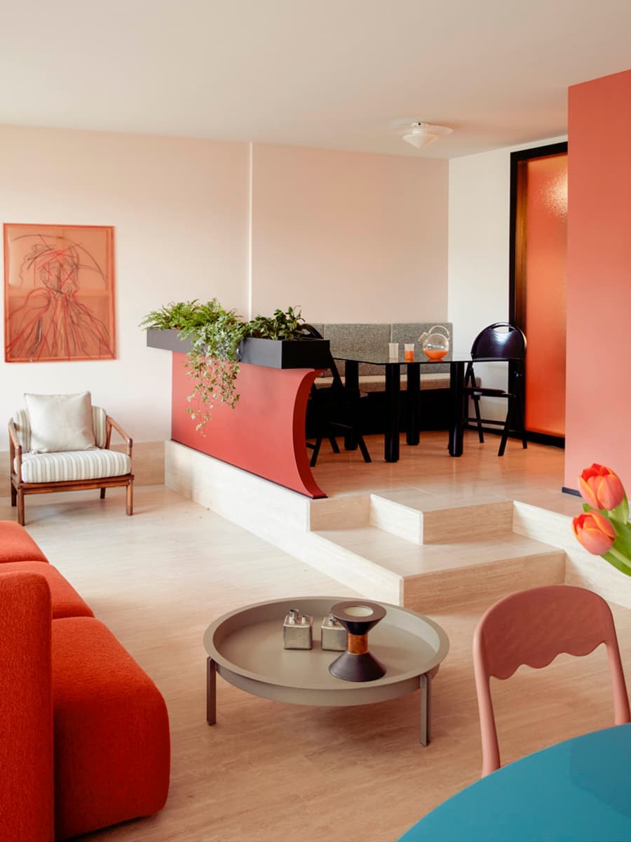Свежий микс теплых оттенков в интерьере итальянской квартиры – проект Кристины Челестино