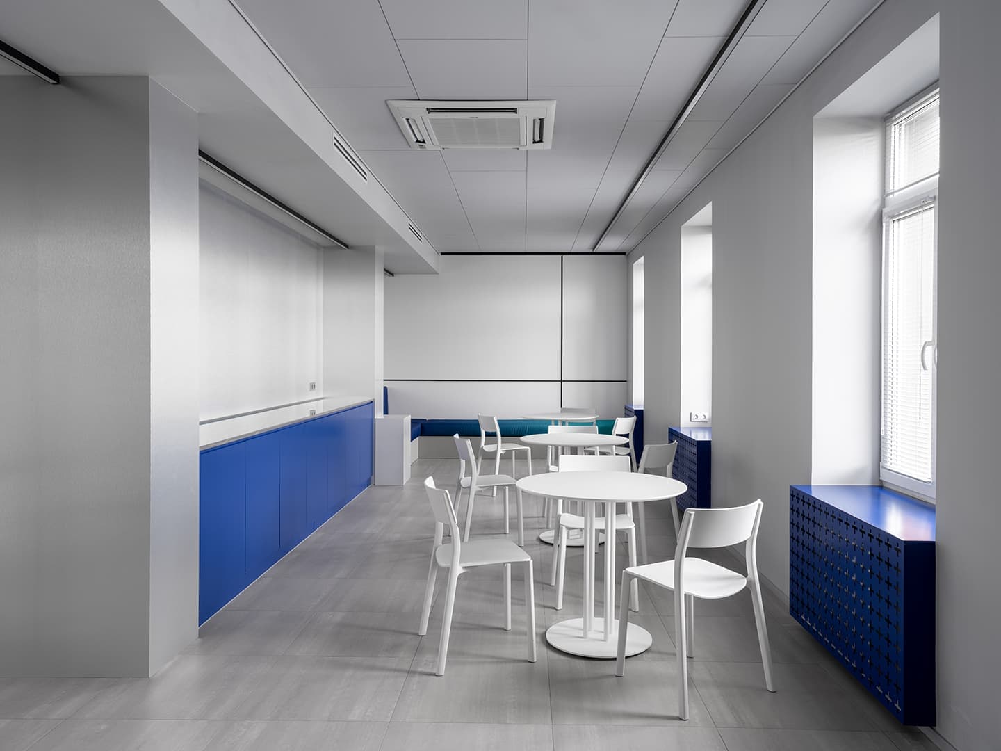 Простая красота в интерьере стоматологического центра – проект Рустэма Уразметова