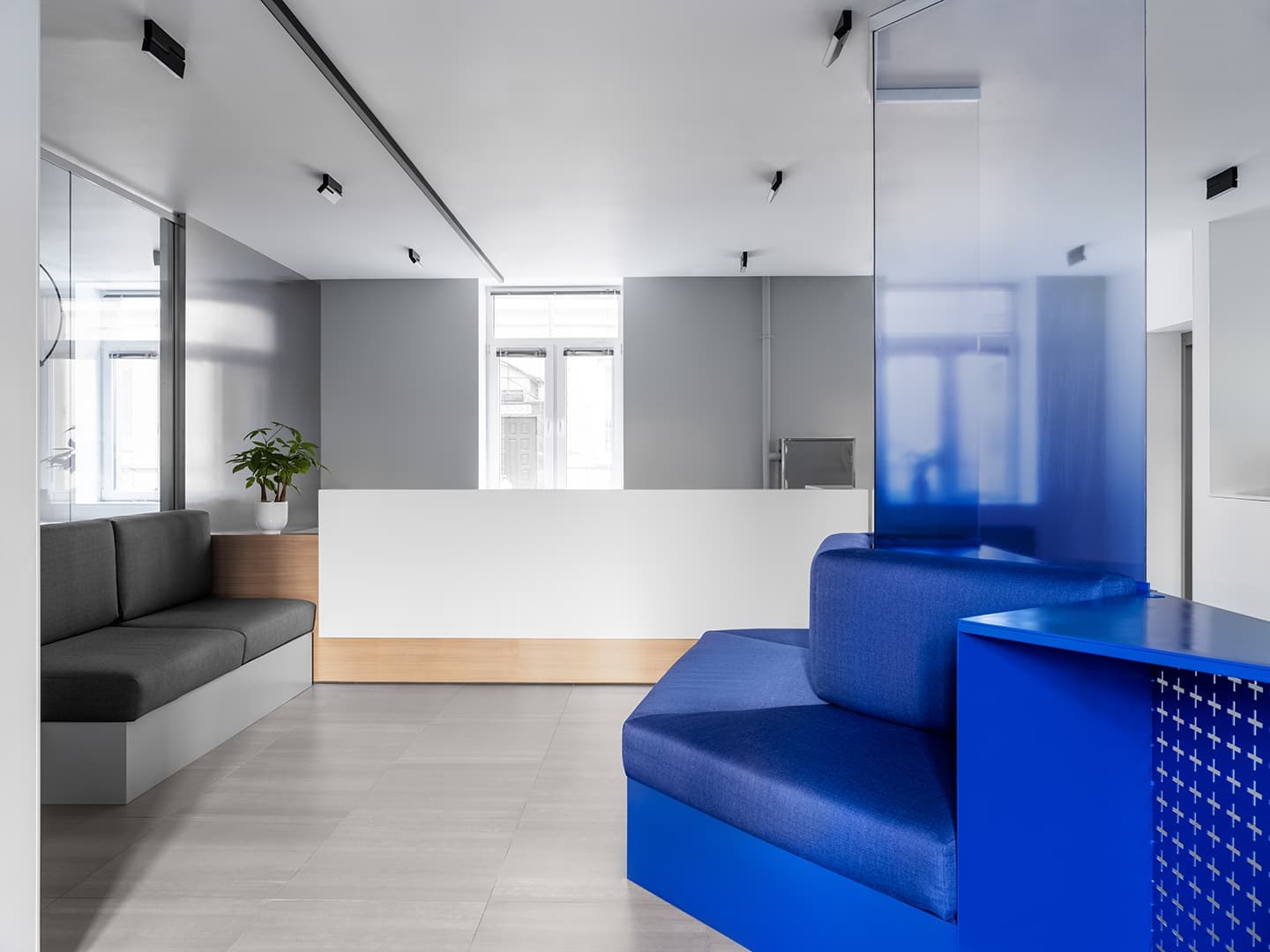 Простая красота в интерьере стоматологического центра – проект Рустэма Уразметова