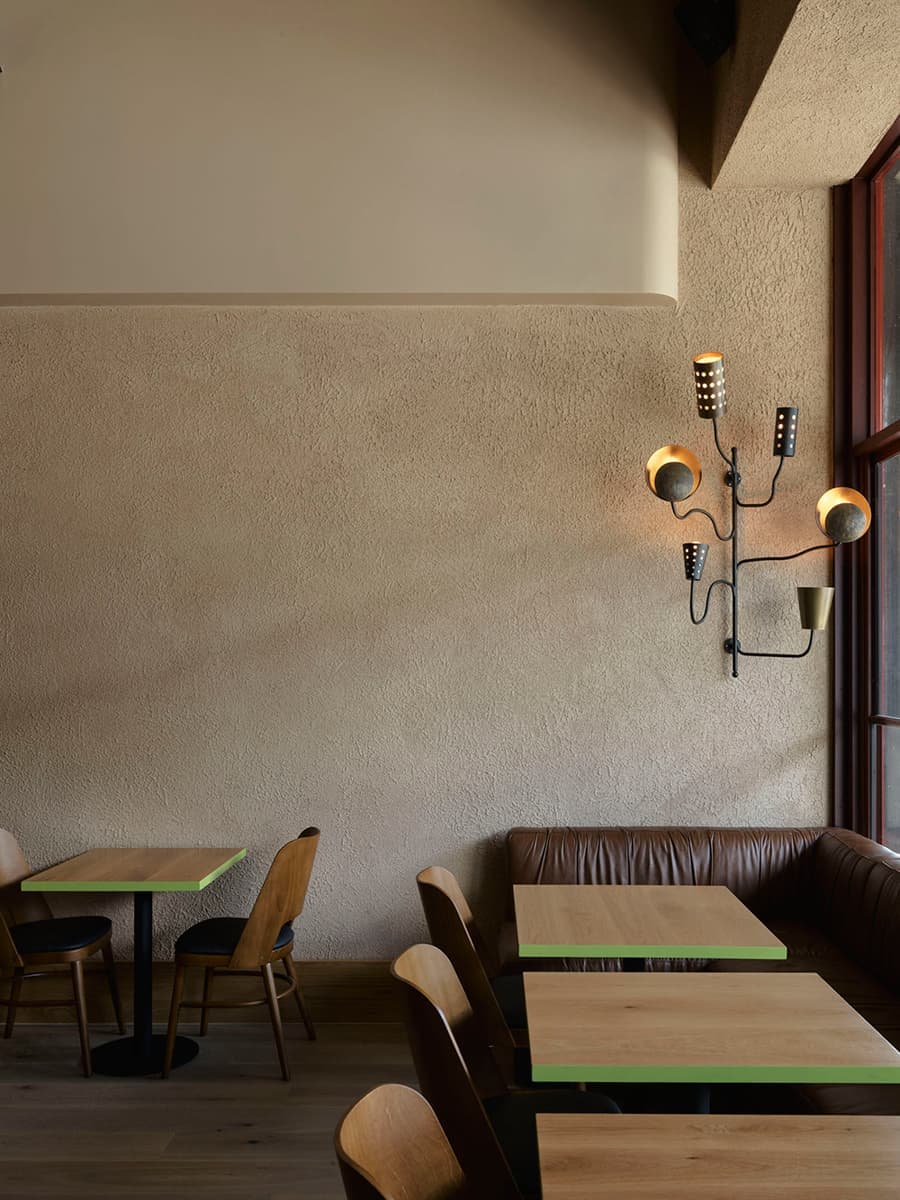 Декадентский интерьер ресторана в Мельбурне – проект Flack Studio