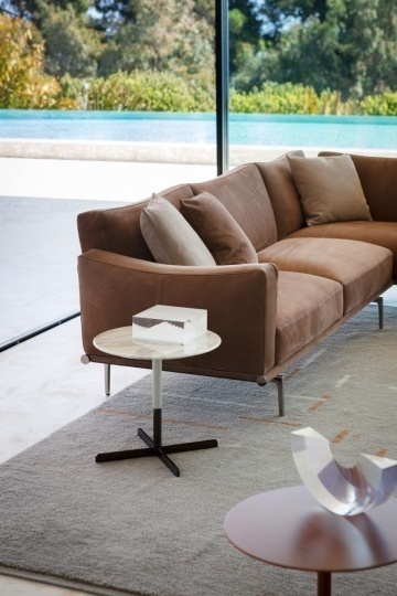 Людовика и Роберто Паломба создали диван для Poltrona Frau