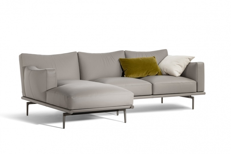 Людовика и Роберто Паломба создали диван для Poltrona Frau