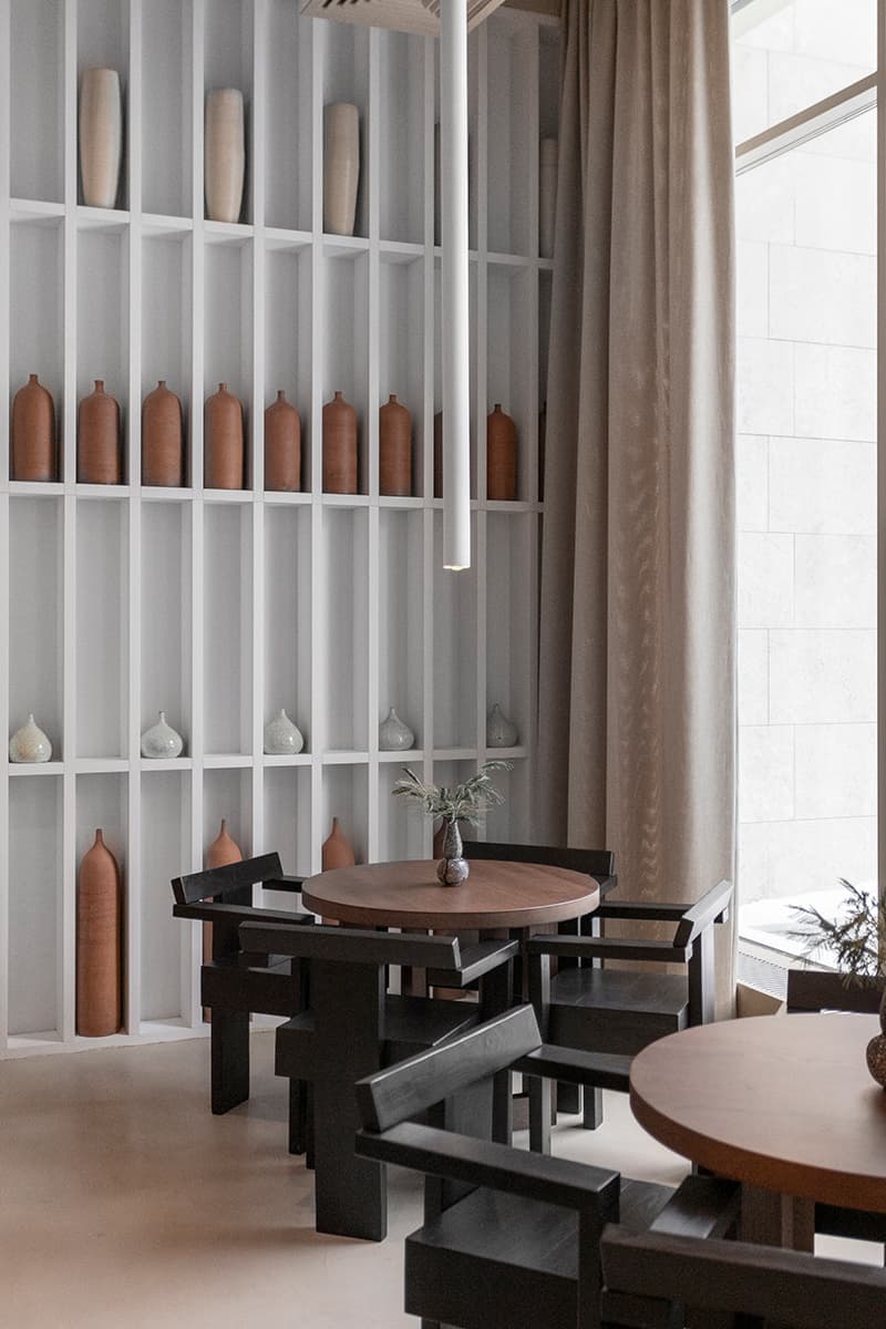 Лаконичный интерьер кафе с серферским духом – проект FREYA Architects