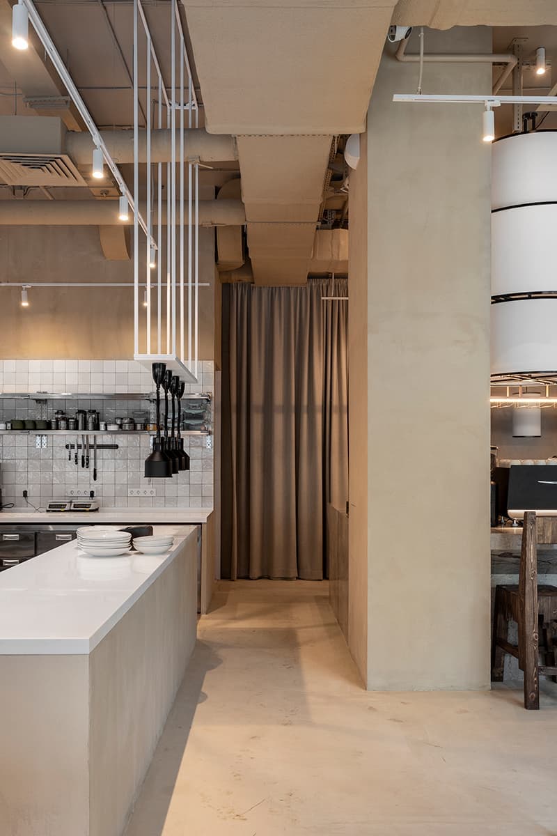 Лаконичный интерьер кафе с серферским духом – проект FREYA Architects